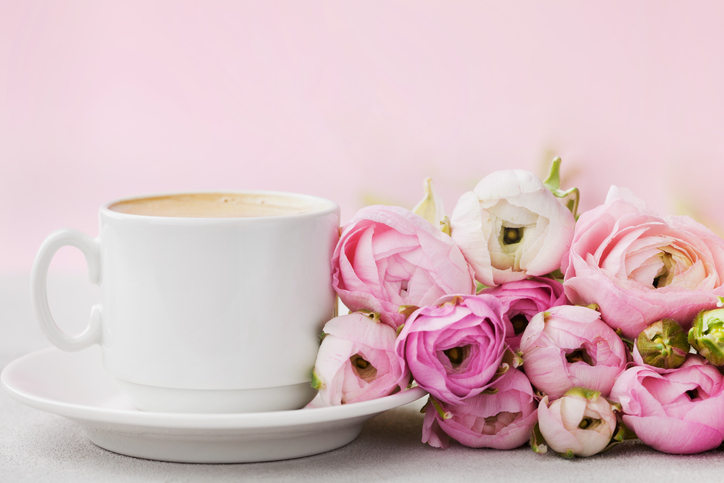 Blommor och kaffe © iStock